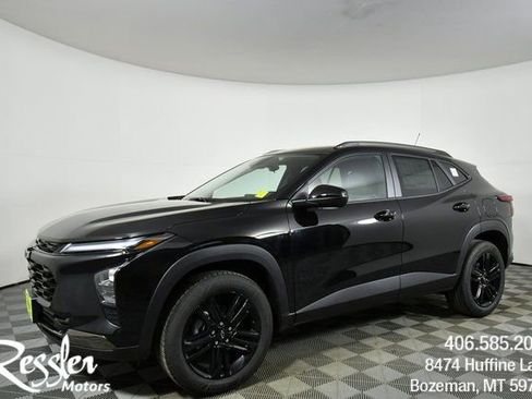 New 2026 Chevrolet Trax ACTIV w/ Driver Confidence Package FWD image 1