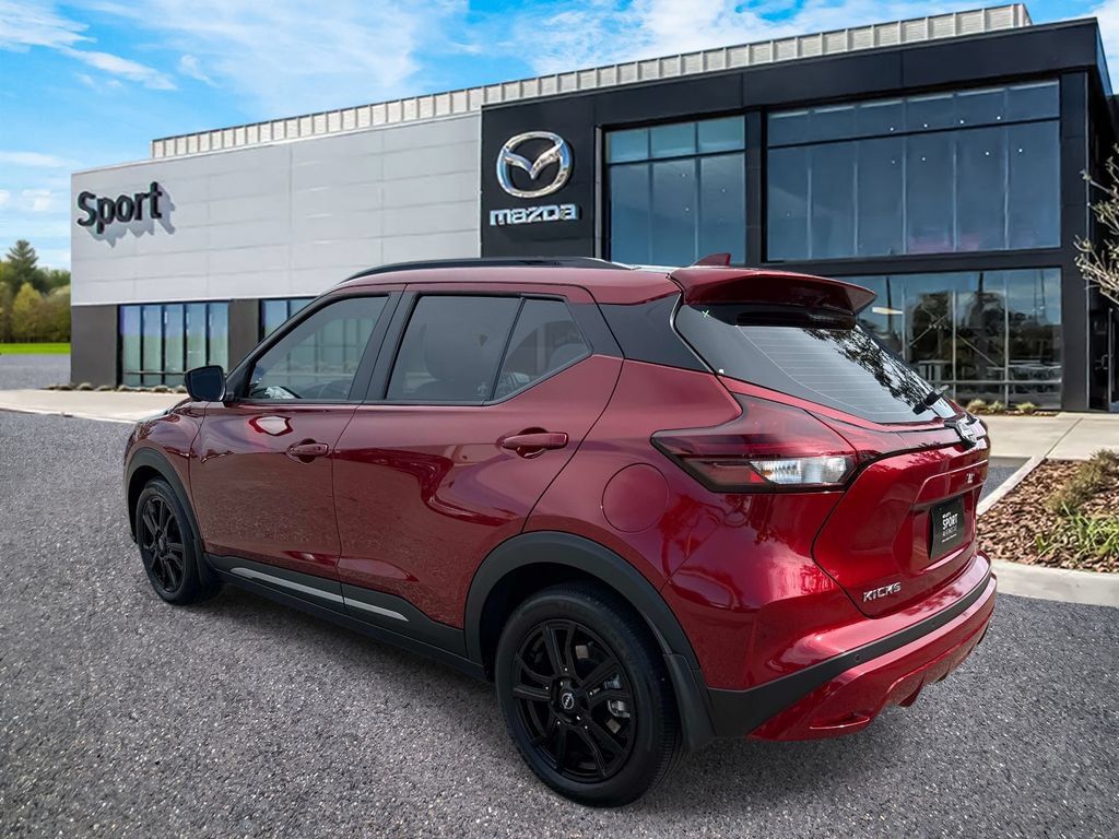 Used 2024 Nissan Kicks SR w/ SR Premium Package FWD image 6