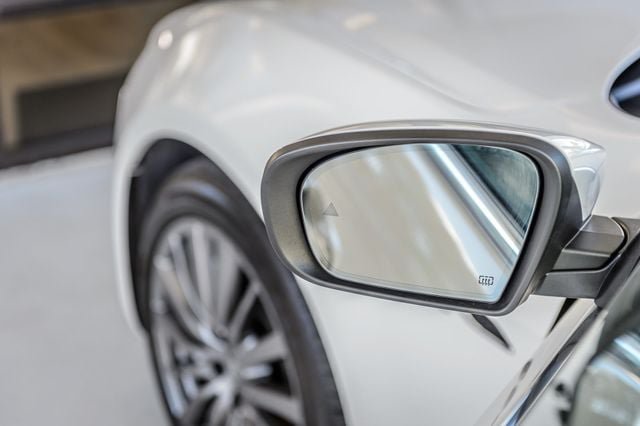 Used 2018 Maserati Ghibli RWD image 52