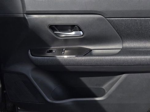 New 2026 Nissan Kicks SV w/ Charging Package image 8