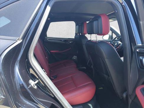 Used 2017 Porsche Macan AWD/4WD image 15