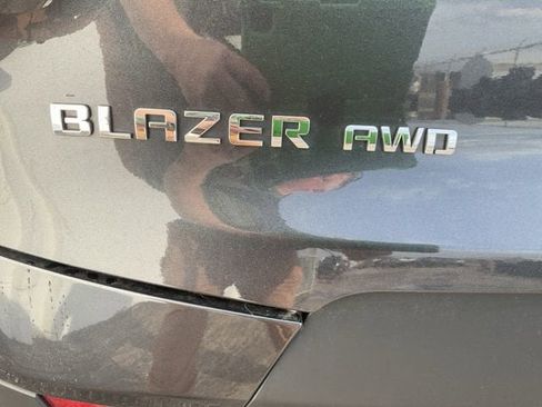 Used 2022 Chevrolet Blazer LT image 9