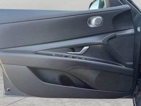 Used 2023 Hyundai Elantra SEL w/ Cargo Package image 20