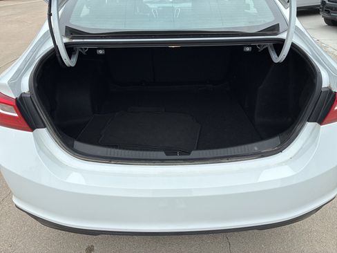 Used 2023 Chevrolet Malibu LS image 5