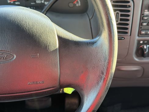 Used 2002 Ford F150 XL image 21