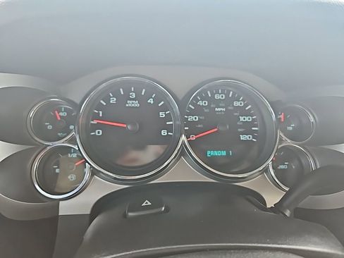 Used 2009 Chevrolet Silverado 2500 LT w/ Snow Plow Prep Package image 18