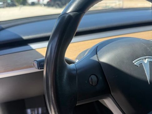 Used 2019 Tesla Model 3 Standard Range Plus RWD image 13