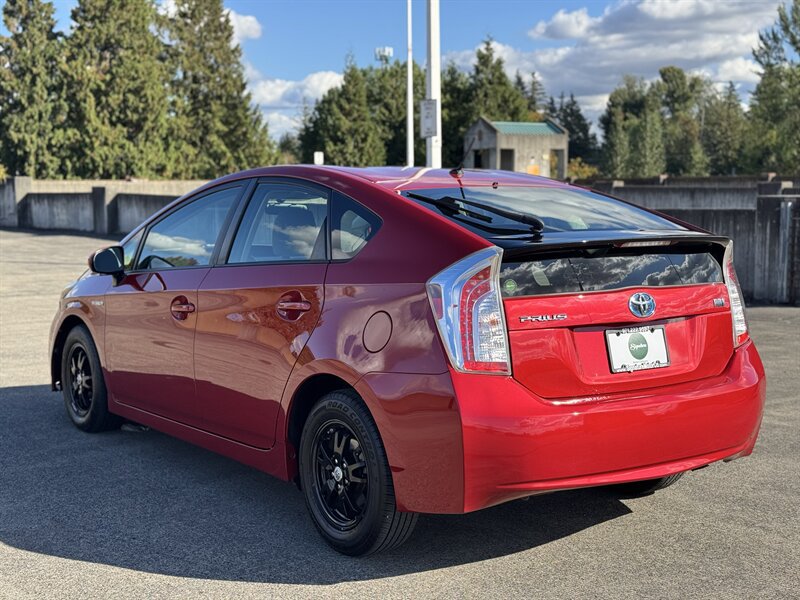 Used 2012 Toyota Prius Two FWD image 3
