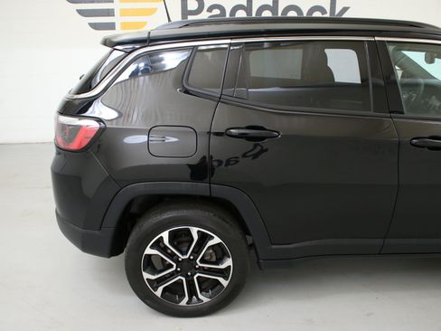 Used 2023 Jeep Compass Limited AWD/4WD image 10