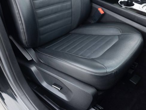 Used 2015 Ford Edge SEL w/ Equipment Group 201A image 27