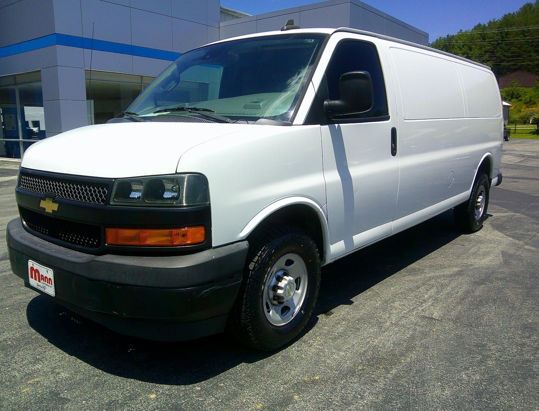 Used 2020 Chevrolet Express 2500 Extended w/ Driver Convenience Package RWD image 1
