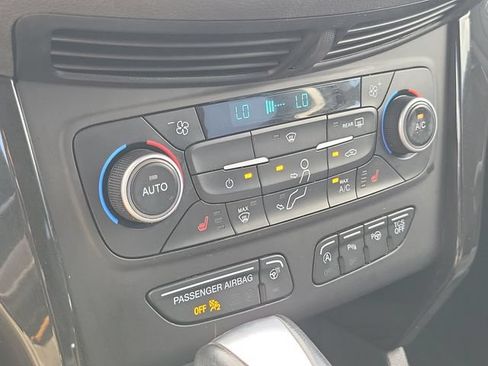 Used 2019 Ford Escape Titanium FWD image 19