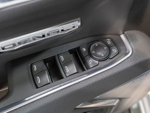 Used 2025 GMC Sierra 1500 Denali w/ Technology Package image 18