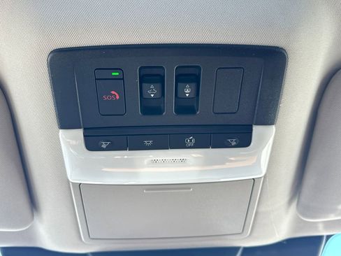 New 2026 Nissan Pathfinder Platinum image 37