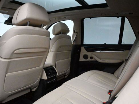 Used 2016 BMW X5 xDrive35i image 9