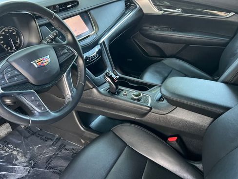 Used 2020 Cadillac XT5 Premium Luxury AWD/4WD image 12