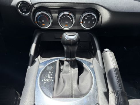 Used 2018 FIAT 124 Spider Classica w/ Technology Group RWD image 20