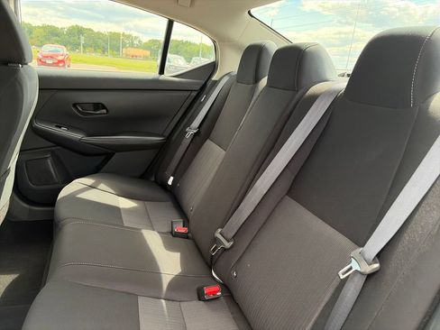 Used 2024 Nissan Sentra SV FWD image 28