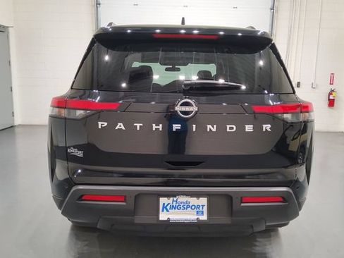 Used 2025 Nissan Pathfinder SV FWD image 6