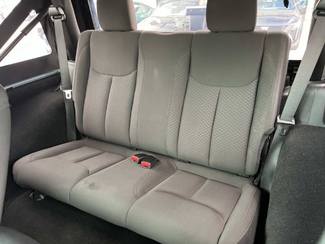 Used 2015 Jeep Wrangler Sport AWD/4WD image 24