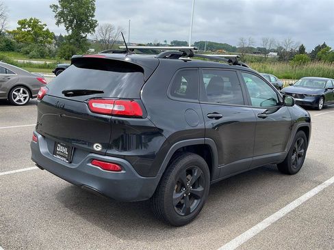 Used 2015 Jeep Cherokee Latitude w/ Comfort/Convenience Group AWD/4WD image 13