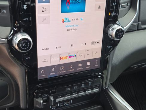 New 2025 RAM 2500 Big Horn image 12