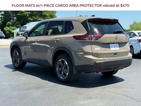 Certified 2025 Nissan Rogue SV FWD image 6