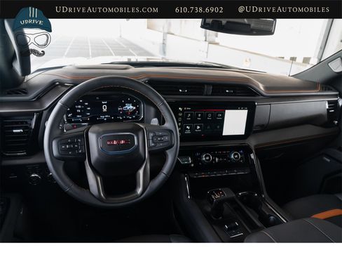 Used 2025 GMC Sierra 1500 AT4 image 5