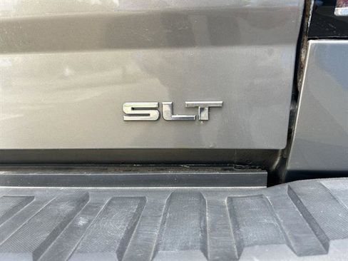 Certified 2017 GMC Sierra 1500 SLT w/ SLT Preferred Package image 39