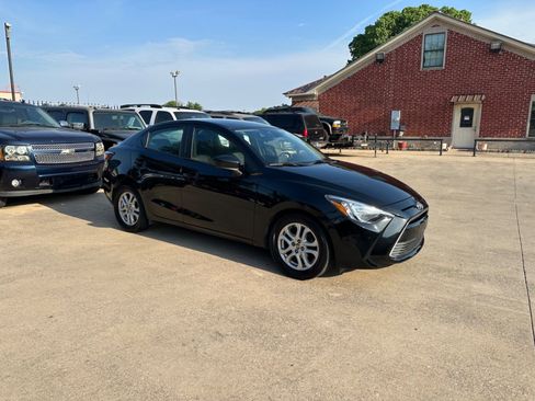 Used 2016 Scion iA image 1