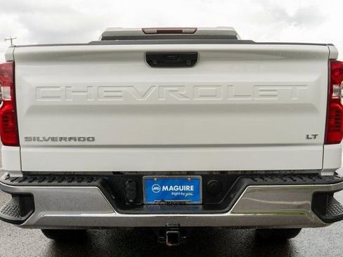 Used 2024 Chevrolet Silverado 1500 LT AWD/4WD image 7