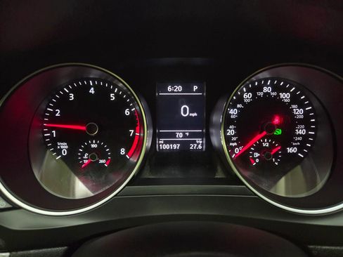 Used 2017 Volkswagen Jetta SE image 18