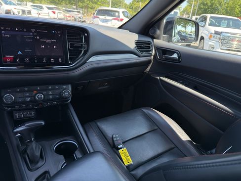 Used 2024 Dodge Durango GT image 28