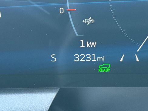 Certified 2025 Cadillac Optiq Sport 2 image 36