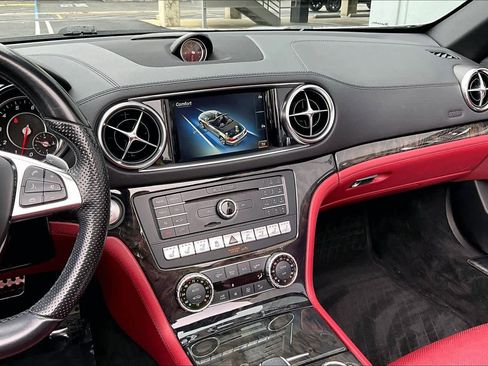 Used 2017 Mercedes-Benz SL 450 image 6