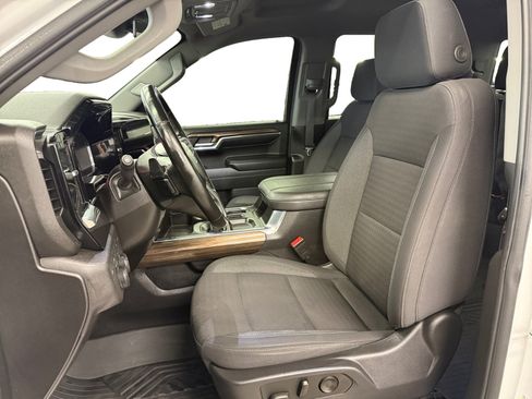 Used 2024 Chevrolet Silverado 1500 RST AWD/4WD image 9