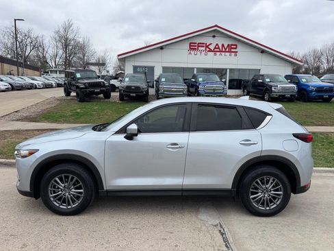 Used 2017 MAZDA CX-5 Touring image 2