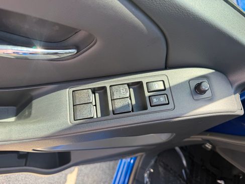 Used 2024 Nissan Frontier SL w/ Technology Package RWD image 29