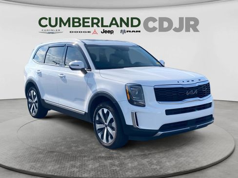 Used 2022 Kia Telluride S FWD image 8