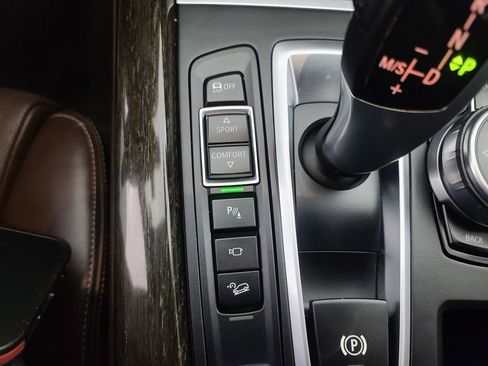 Used 2017 BMW X5 xDrive40e image 34