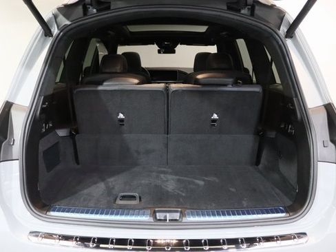 Used 2024 Mercedes-Benz GLS 580 4MATIC image 34