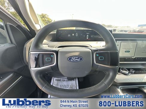 Used 2025 Ford Expedition Max Active RWD image 14