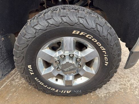 Used 2018 GMC Sierra 2500 SLE image 9