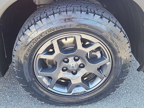 Used 2024 Honda Pilot TrailSport image 10