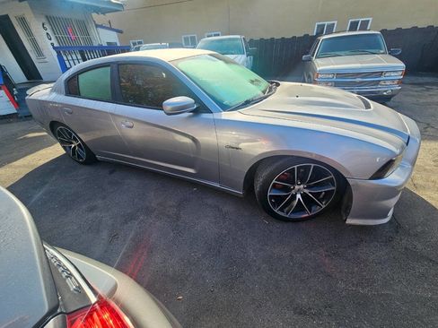 Used 2013 Dodge Charger SXT image 5
