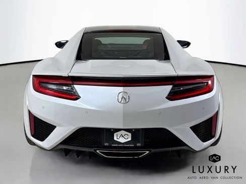 Used 2018 Acura NSX AWD/4WD image 9