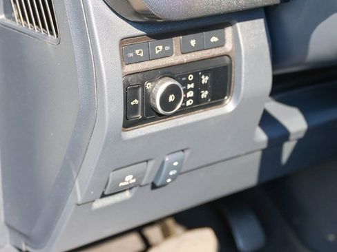 Used 2024 Ford F250 Platinum w/ FX4 Off-Road Package image 15