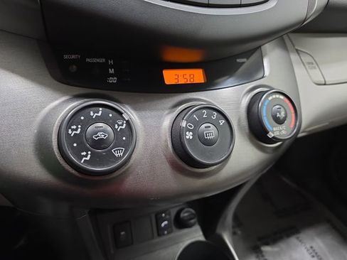 Used 2011 Toyota RAV4 2WD w/ Base L4 Extra Value Pkg image 20