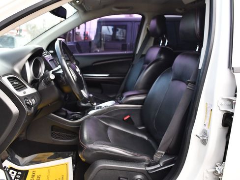 Used 2019 Dodge Journey GT image 19