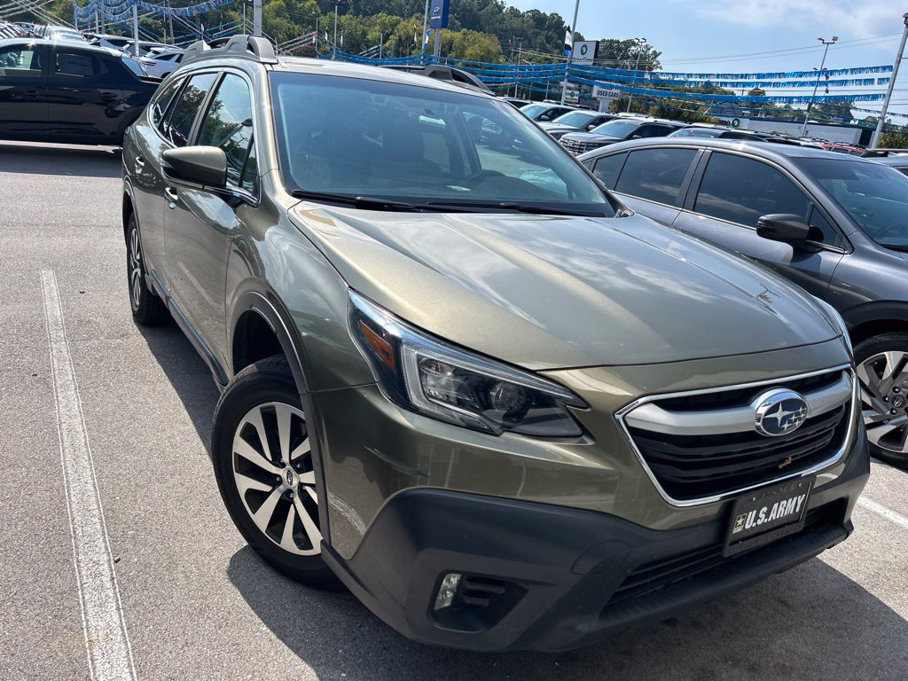 Used 2022 Subaru Outback Premium AWD/4WD image 2